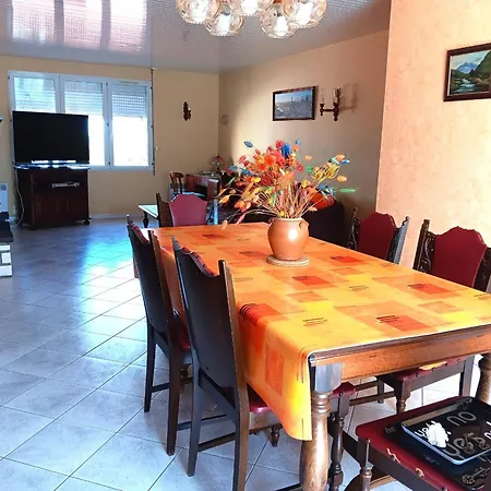 Maison Spacieuse Avec Jardin Près De La à - Fr-1-476-208 La Faute-sur-Mer