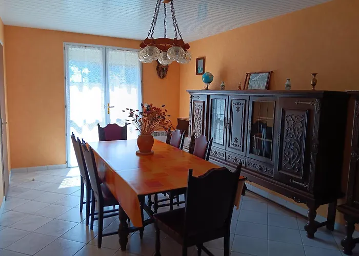 Maison Spacieuse Avec Jardin Près De La à - Fr-1-476-208 La Faute-sur-Mer